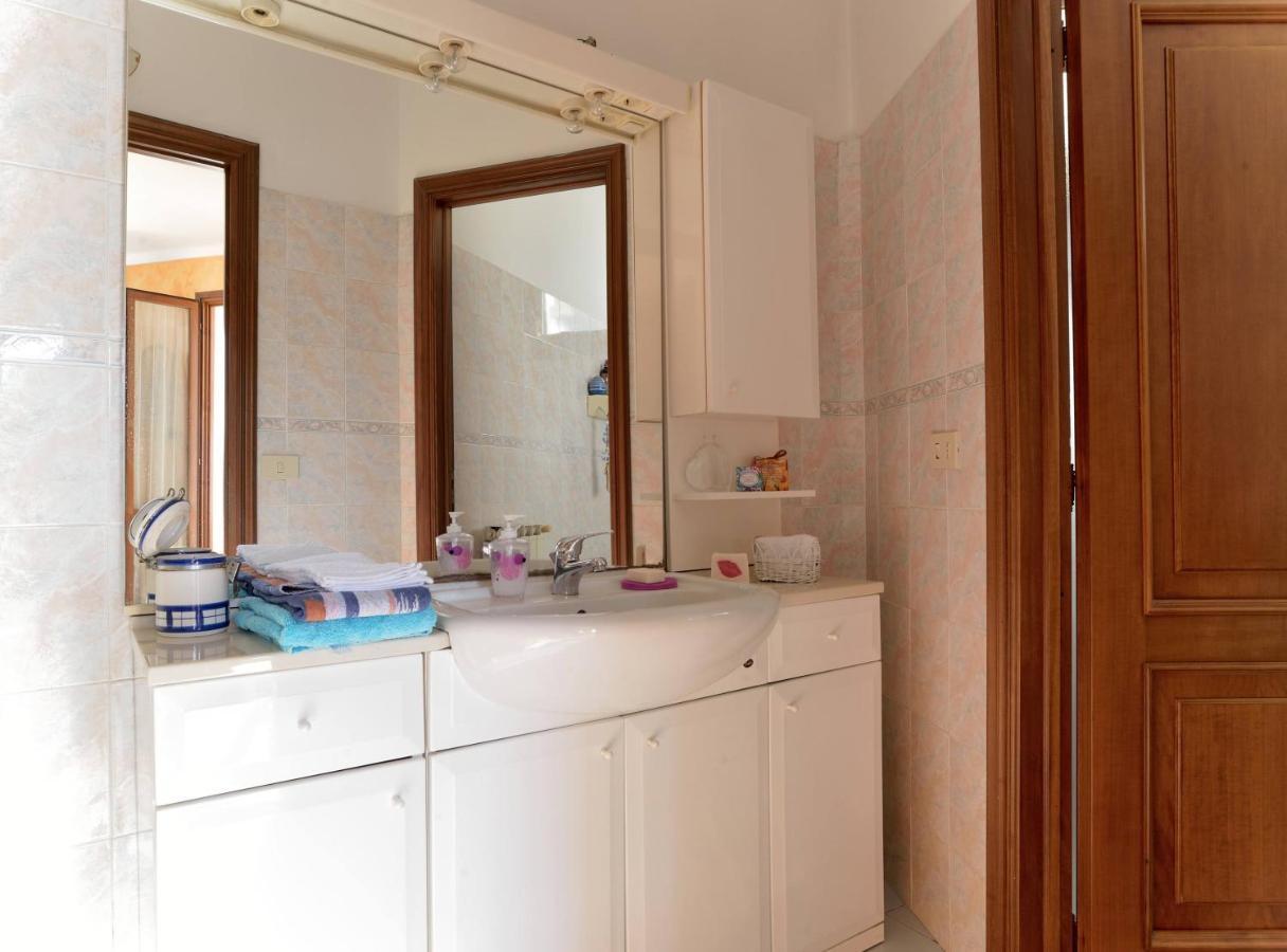Casa Con Grande Terrazza, Ac, Wifi, Posto Auto E Vicino Al Mare Βίλα Imperia Εξωτερικό φωτογραφία