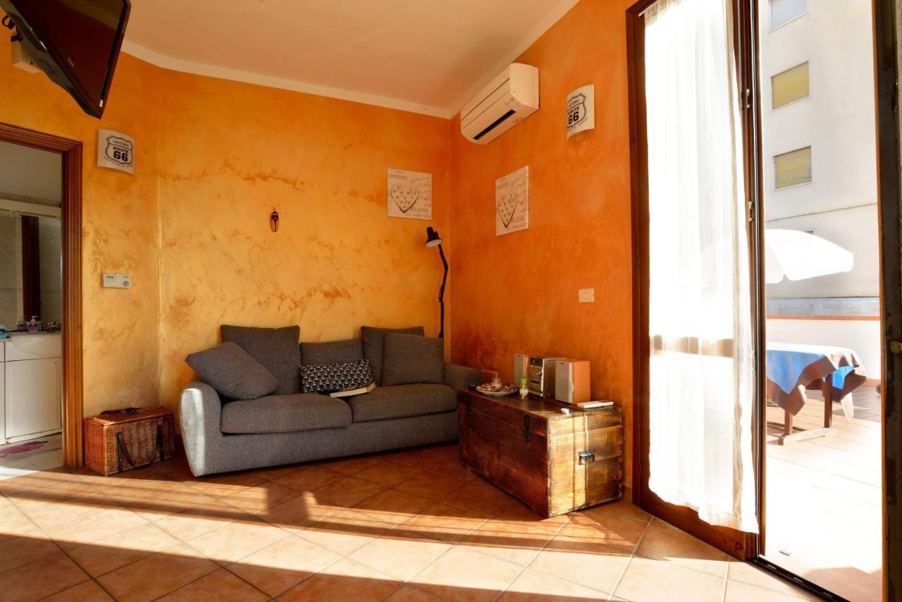 Casa Con Grande Terrazza, Ac, Wifi, Posto Auto E Vicino Al Mare Βίλα Imperia Εξωτερικό φωτογραφία