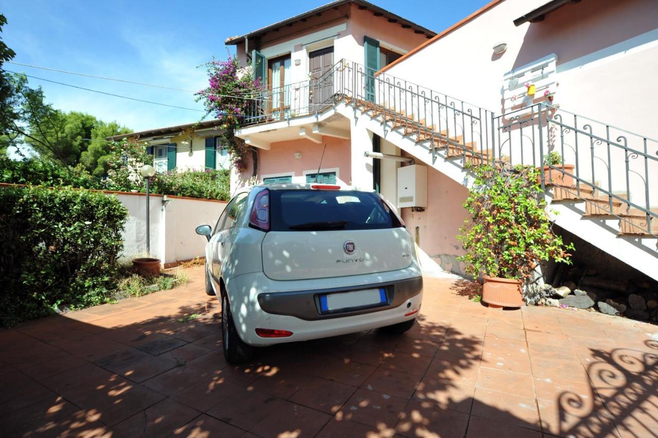 Casa Con Grande Terrazza, Ac, Wifi, Posto Auto E Vicino Al Mare Βίλα Imperia Εξωτερικό φωτογραφία